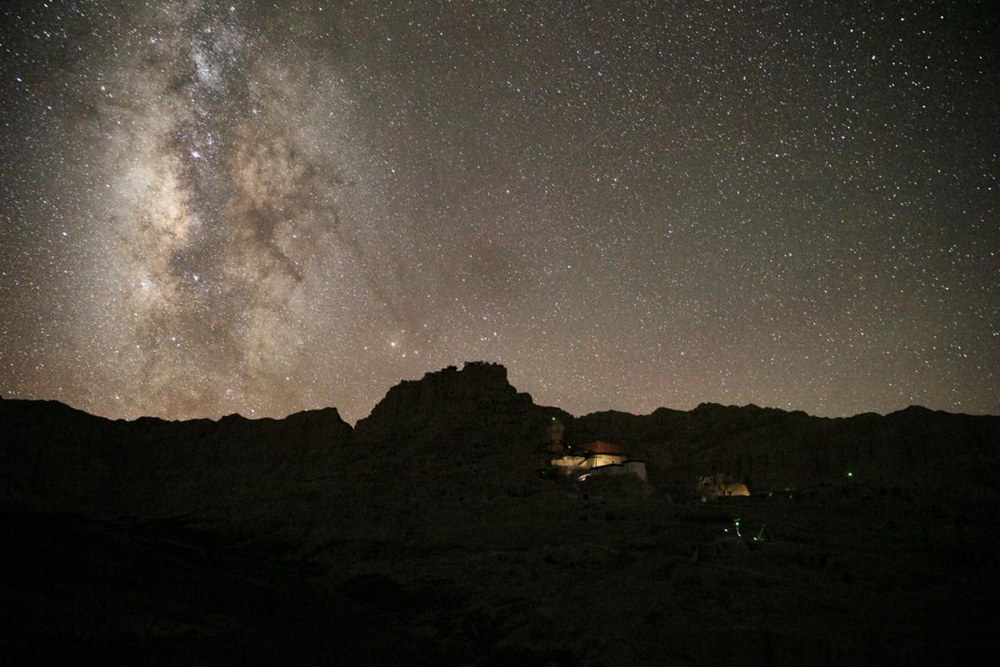 阿里暗夜星空。旦真次旦攝