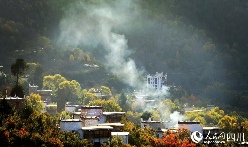 丹巴美景。李永安攝