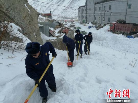 春節(jié)、藏歷年期間西藏消防堅守崗位保民眾安穩(wěn)過年