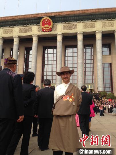 圖為2016年，尼瑪扎西出席全國政協(xié)會議(資料圖)。西藏農(nóng)科院 供圖