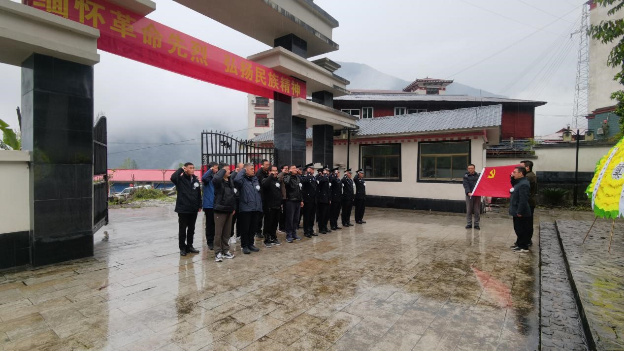 學黨史祭英烈強動力，扎實走好援藏路