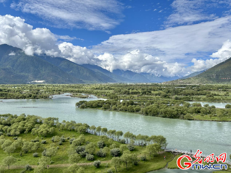 我們的家園丨【組圖】 綠水青山入畫，“金山銀山”筑起